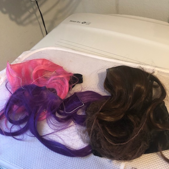 Secret Extensions Synthetic Hair Bundle-684 $50 or $45 w/offer (or get one) - Picture 2 of 9